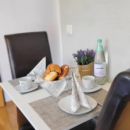 Berlin-Oase - Schnuckelige Ferienwohnung An Der Grenze Zu Berlin Schönefeld Buitenkant foto