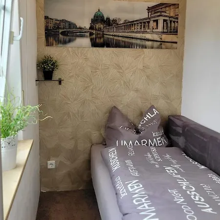 Berlin-Oase - Schnuckelige Ferienwohnung An Der Grenze Zu Berlin Schönefeld Buitenkant foto